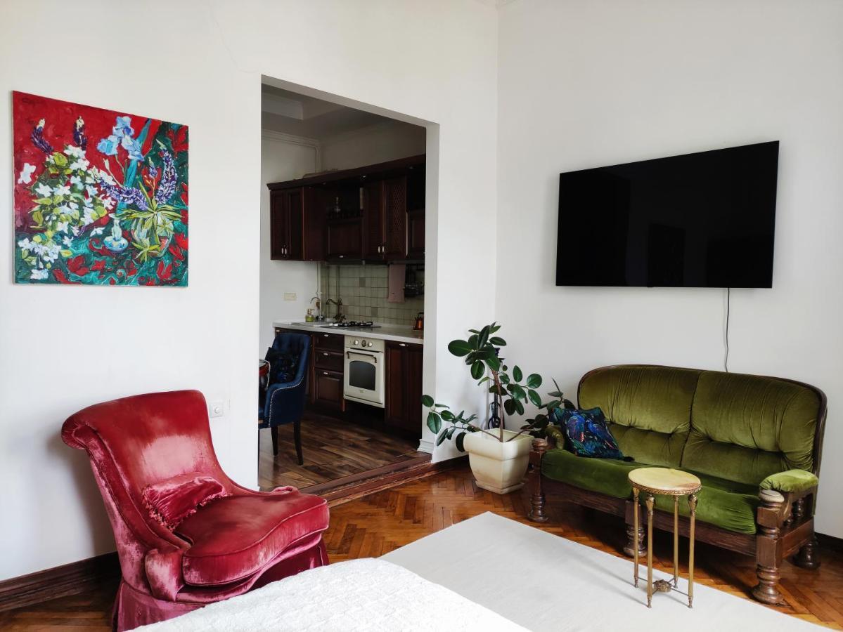 Квартира Возле Дерибасовской Apartment Odesa Exterior photo